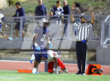 Thumbnail 1 in Harvard-Westlake vs. Venice photogallery.