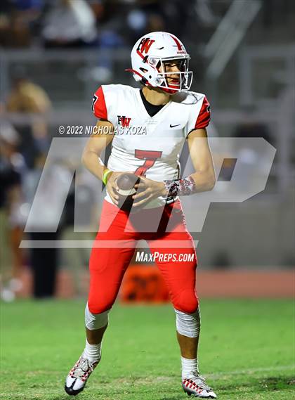 Thumbnail 3 in Harvard-Westlake vs. Venice photogallery.