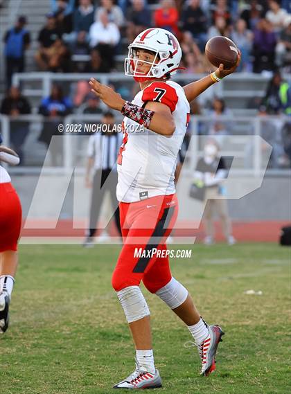 Thumbnail 3 in Harvard-Westlake vs. Venice photogallery.