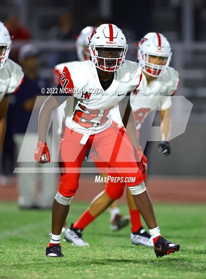 Thumbnail 2 in Harvard-Westlake vs. Venice photogallery.