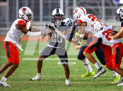 Thumbnail 3 in Harvard-Westlake vs. Venice photogallery.