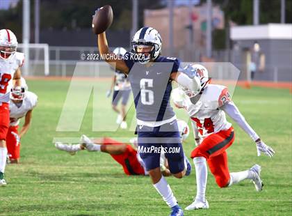 Thumbnail 2 in Harvard-Westlake vs. Venice photogallery.