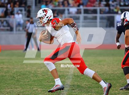 Thumbnail 3 in Harvard-Westlake vs. Venice photogallery.
