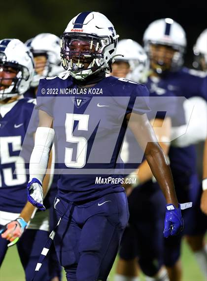 Thumbnail 3 in Harvard-Westlake vs. Venice photogallery.