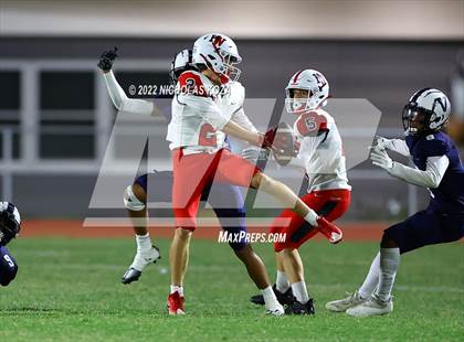 Thumbnail 1 in Harvard-Westlake vs. Venice photogallery.