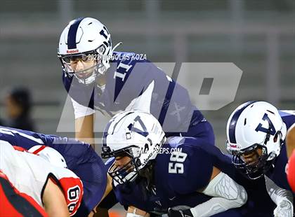 Thumbnail 2 in Harvard-Westlake vs. Venice photogallery.