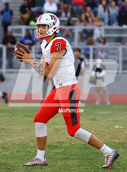 Thumbnail 1 in Harvard-Westlake vs. Venice photogallery.