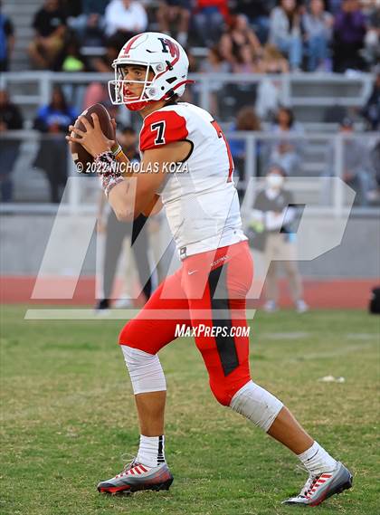 Thumbnail 2 in Harvard-Westlake vs. Venice photogallery.
