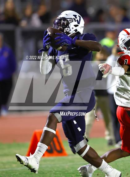 Thumbnail 3 in Harvard-Westlake vs. Venice photogallery.