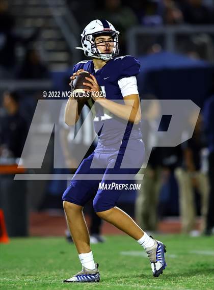 Thumbnail 3 in Harvard-Westlake vs. Venice photogallery.