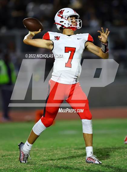 Thumbnail 1 in Harvard-Westlake vs. Venice photogallery.