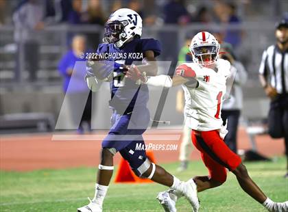 Thumbnail 1 in Harvard-Westlake vs. Venice photogallery.