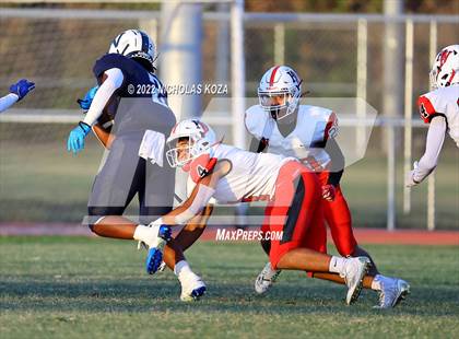 Thumbnail 3 in Harvard-Westlake vs. Venice photogallery.