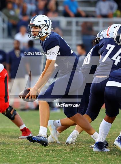 Thumbnail 2 in Harvard-Westlake vs. Venice photogallery.
