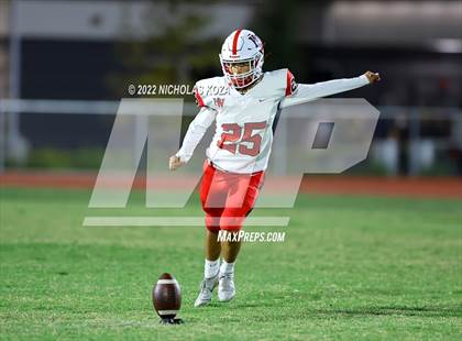 Thumbnail 2 in Harvard-Westlake vs. Venice photogallery.