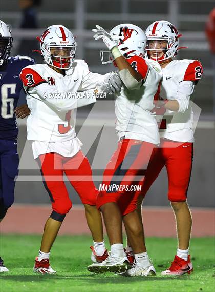 Thumbnail 3 in Harvard-Westlake vs. Venice photogallery.
