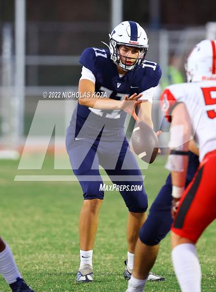 Thumbnail 1 in Harvard-Westlake vs. Venice photogallery.