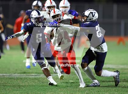 Thumbnail 1 in Harvard-Westlake vs. Venice photogallery.