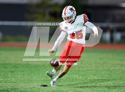 Thumbnail 1 in Harvard-Westlake vs. Venice photogallery.