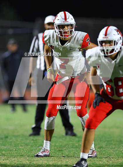 Thumbnail 2 in Harvard-Westlake vs. Venice photogallery.