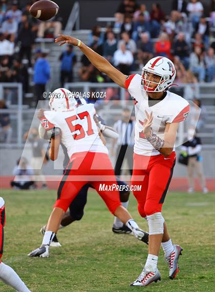 Thumbnail 2 in Harvard-Westlake vs. Venice photogallery.