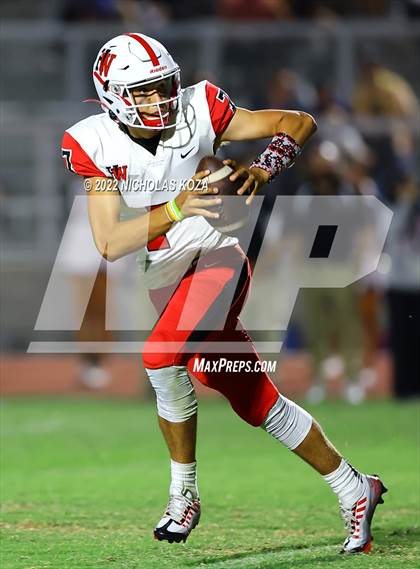 Thumbnail 3 in Harvard-Westlake vs. Venice photogallery.