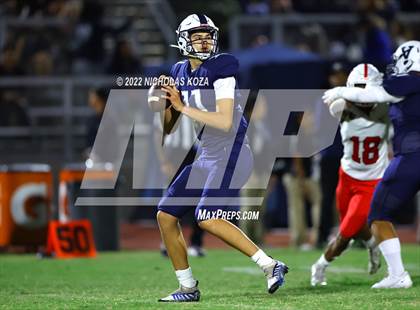 Thumbnail 1 in Harvard-Westlake vs. Venice photogallery.