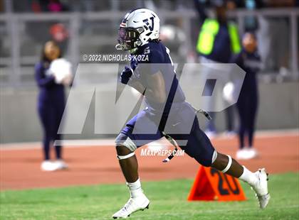 Thumbnail 2 in Harvard-Westlake vs. Venice photogallery.