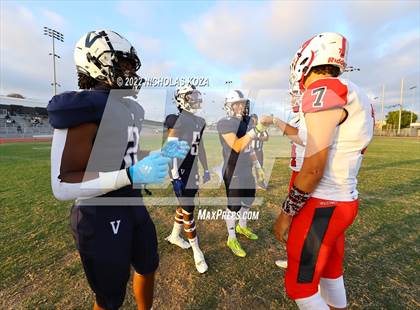 Thumbnail 2 in Harvard-Westlake vs. Venice photogallery.