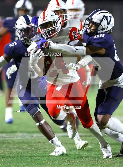 Thumbnail 2 in Harvard-Westlake vs. Venice photogallery.