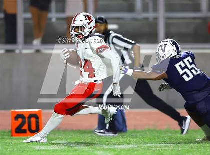 Thumbnail 2 in Harvard-Westlake vs. Venice photogallery.