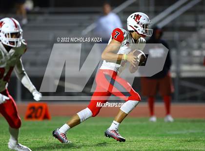Thumbnail 2 in Harvard-Westlake vs. Venice photogallery.