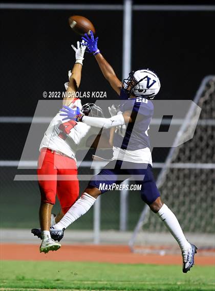 Thumbnail 2 in Harvard-Westlake vs. Venice photogallery.