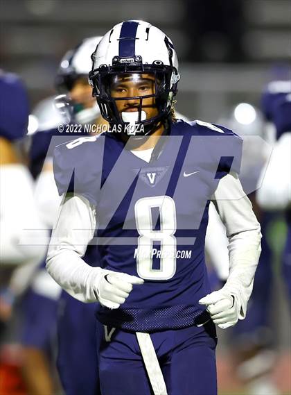 Thumbnail 1 in Harvard-Westlake vs. Venice photogallery.