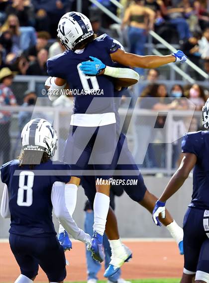 Thumbnail 2 in Harvard-Westlake vs. Venice photogallery.