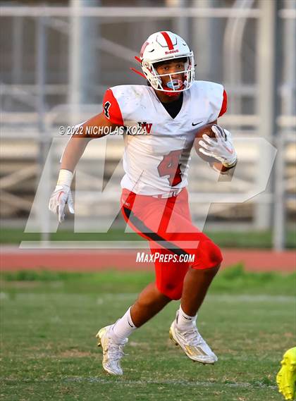 Thumbnail 1 in Harvard-Westlake vs. Venice photogallery.