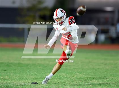 Thumbnail 2 in Harvard-Westlake vs. Venice photogallery.