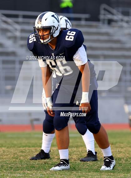 Thumbnail 2 in Harvard-Westlake vs. Venice photogallery.