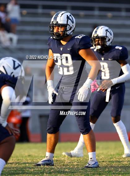 Thumbnail 1 in Harvard-Westlake vs. Venice photogallery.
