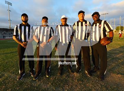 Thumbnail 1 in Harvard-Westlake vs. Venice photogallery.