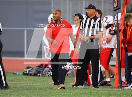Thumbnail 1 in Harvard-Westlake vs. Venice photogallery.