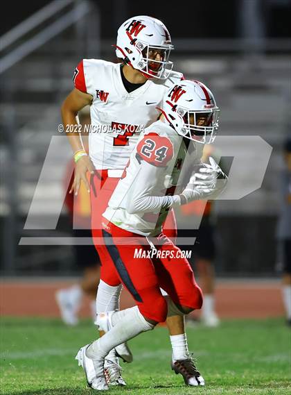 Thumbnail 1 in Harvard-Westlake vs. Venice photogallery.