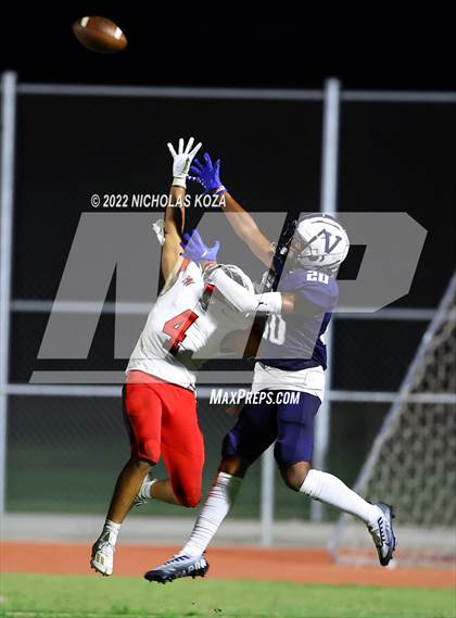 Thumbnail 1 in Harvard-Westlake vs. Venice photogallery.