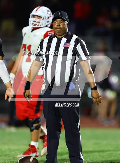 Thumbnail 1 in Harvard-Westlake vs. Venice photogallery.