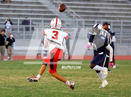 Thumbnail 3 in Harvard-Westlake vs. Venice photogallery.