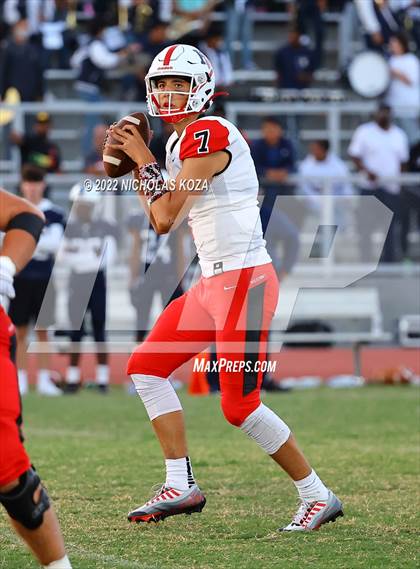 Thumbnail 1 in Harvard-Westlake vs. Venice photogallery.