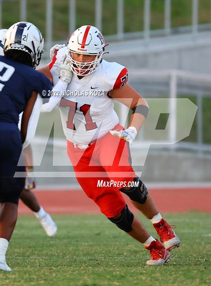 Thumbnail 1 in Harvard-Westlake vs. Venice photogallery.