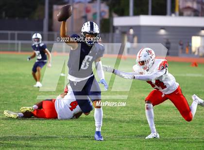 Thumbnail 1 in Harvard-Westlake vs. Venice photogallery.