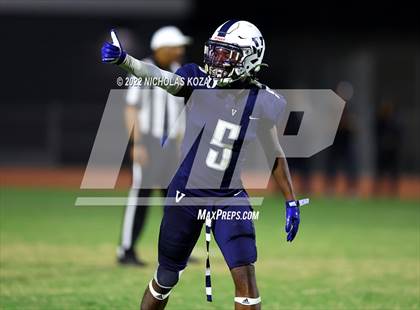 Thumbnail 2 in Harvard-Westlake vs. Venice photogallery.