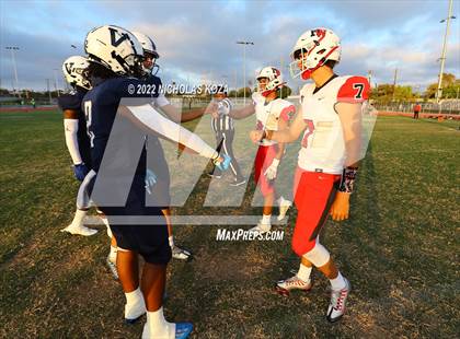 Thumbnail 2 in Harvard-Westlake vs. Venice photogallery.